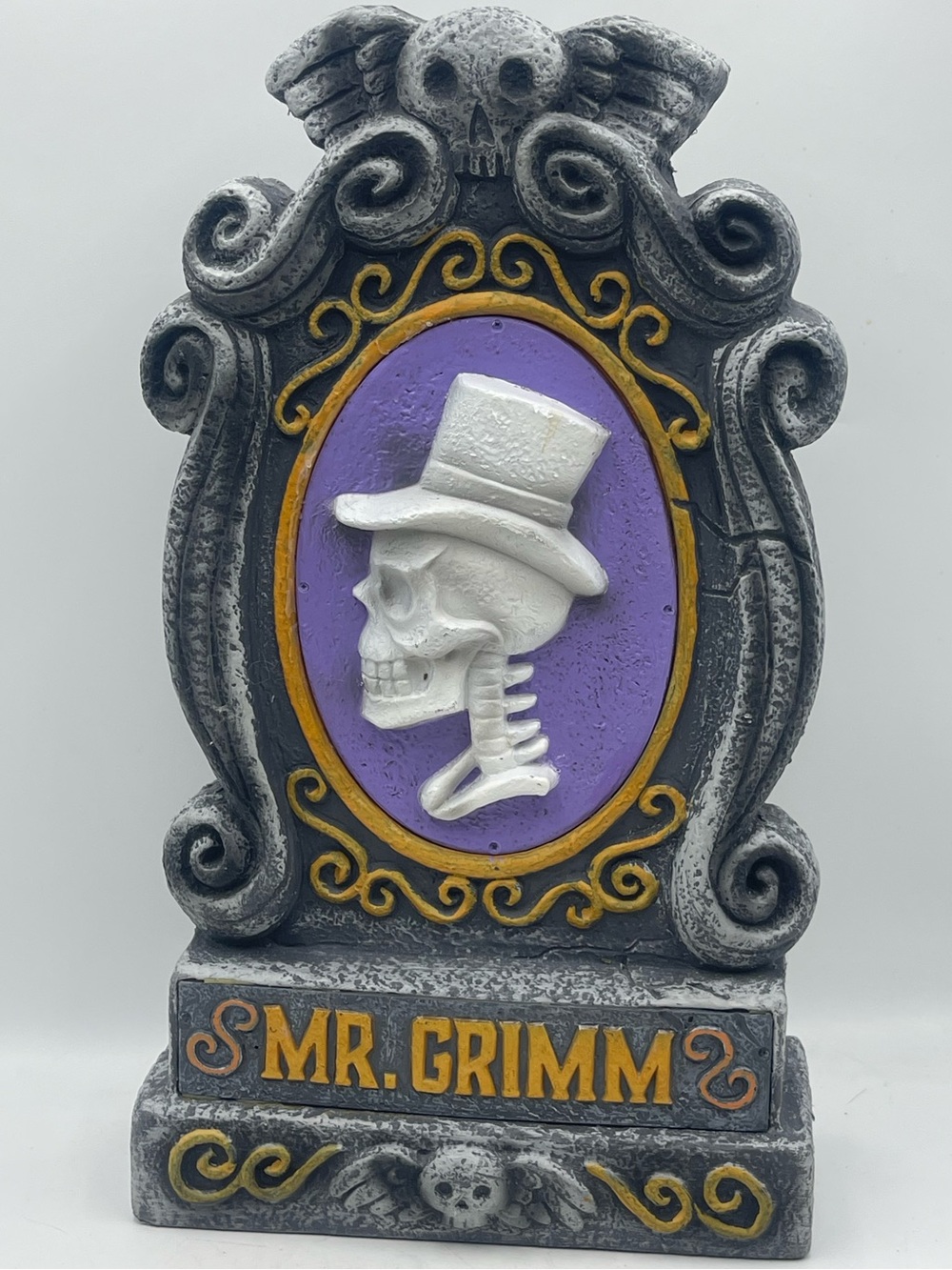 Hyde & EEK Boutique: “Mr Grimm” Light Up
Tombstone Halloween Tabletop Decor